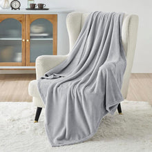 Load image into Gallery viewer, COMFEYA 150x200cm Ultra-Soft Fleece Blanket - Light Grey
