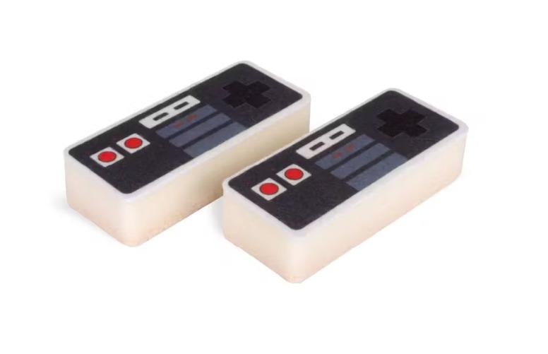 Thumbs Up: Retro Game Controller Sponge