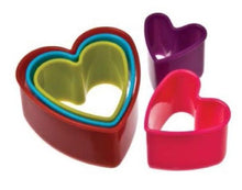 Load image into Gallery viewer, Heart Shaped Cookie Cutter - Set of 5 - D.Line