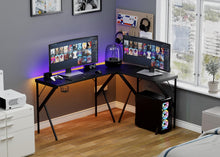 Load image into Gallery viewer, Fraser Country: 1540x1170x740mm Corner Desk with USB Outlet