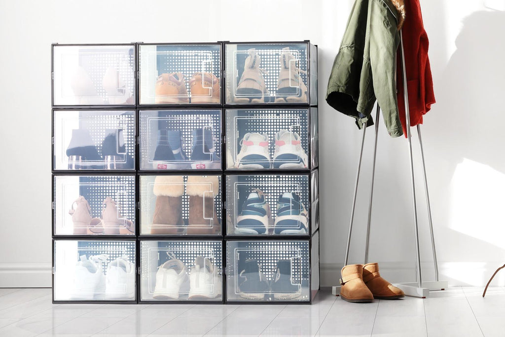 Ovela: Set of 12 Click Shoe Box-Large, Clear/Black