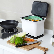 Load image into Gallery viewer, Full Circle Fresh Air Compost Collector