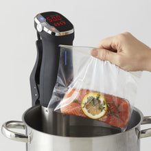 Load image into Gallery viewer, MasterPro: Sous Vide Precision Cooker (8x10.5x37.5cm)