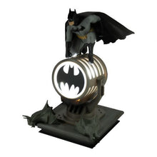 Load image into Gallery viewer, Paladone: Batman Figurine Desk Light - DC Comics