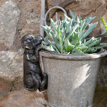 Load image into Gallery viewer, Jardinopia: Pot Buddies - Antique Bronze Labrador