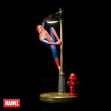 Load image into Gallery viewer, Paladone: Spider-Man - Desk Lamp - Marvel