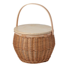 Load image into Gallery viewer, Amalfi: Hardy Picnic Basket