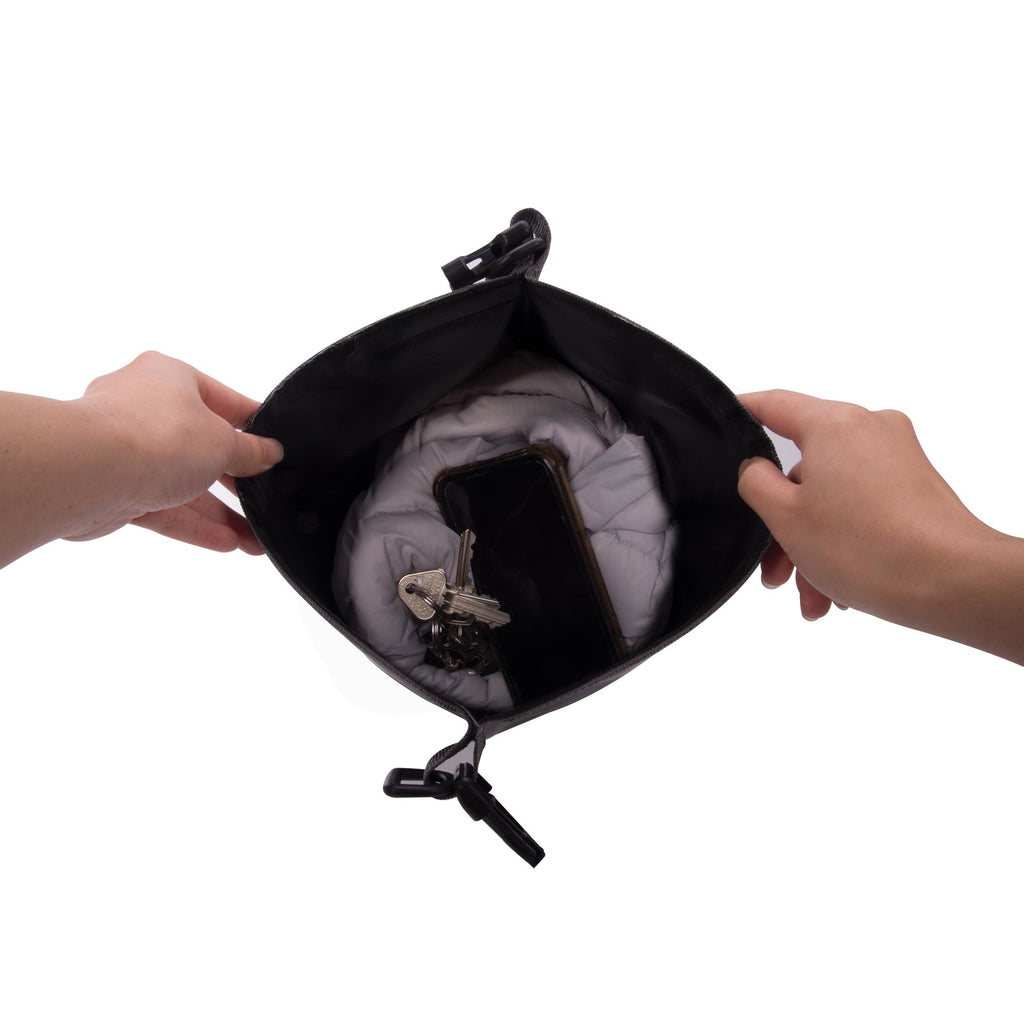 IS Gift Maverick Dry Bag - Black (10 Litres)