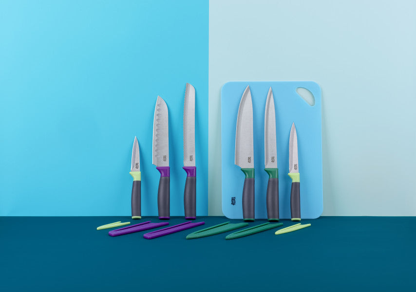 Tasty: 13 Piece Knife Set with Cutting Mat