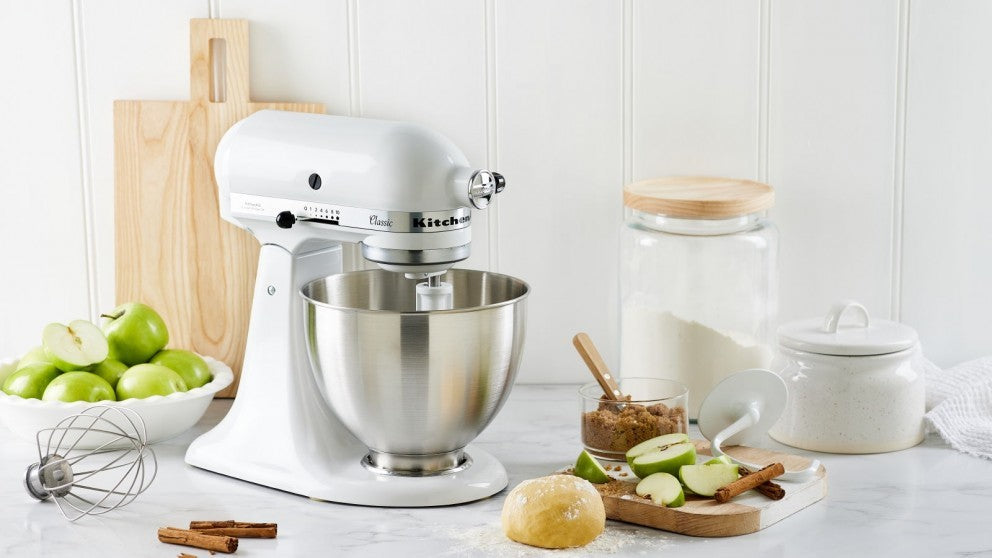 KitchenAid: Classic White Mixer (KSM45)