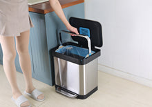 Load image into Gallery viewer, Fraser Country -30L Trash Compactor Rubbish Bin - Silver