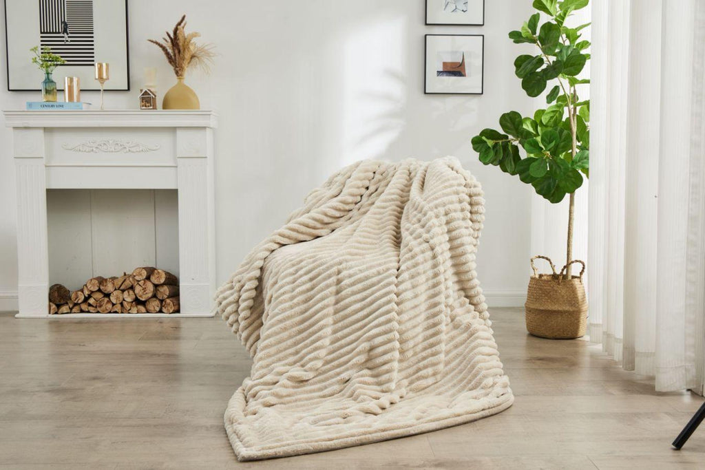 Fraser Country Washable Plush Electric Heated Throw Blanket (200cm x 180cm, Beige)