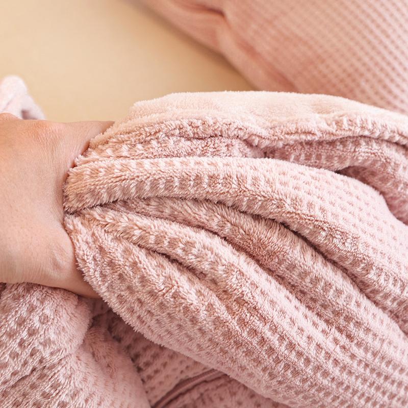 COMFEYA 2-in-1 Soft Plush Blanket Pillow - Pink
