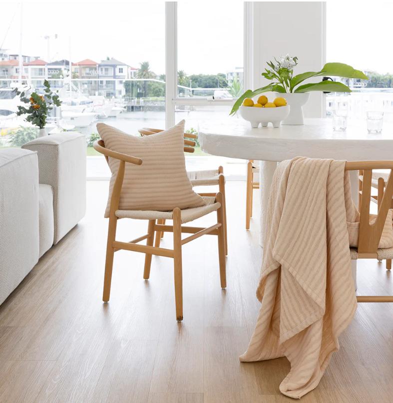 Bambury: Nova Square Cushion - Bisque