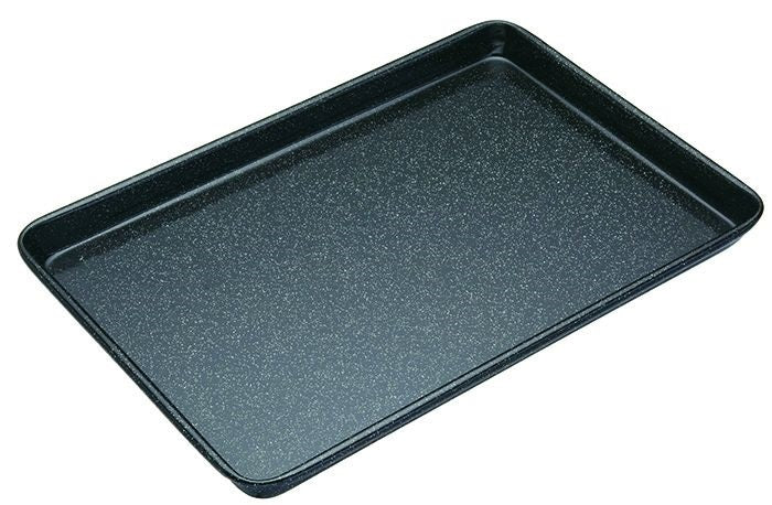 MasterPro: Professional Vitreous Enamel Baking Tray (40x27cm)