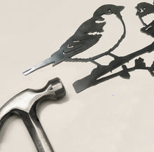 Load image into Gallery viewer, Metalbird: Sparrow &amp; Chicks Garden Art