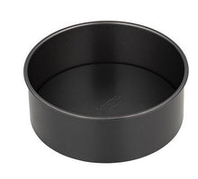 Load image into Gallery viewer, Maxwell &amp; Williams: BakerMaker Non-Stick Loose Base Round Cake Pan (20.5cm)