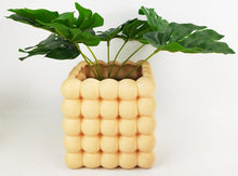 Load image into Gallery viewer, Urban Products: Addie Bubble Planter - Sand (Small)