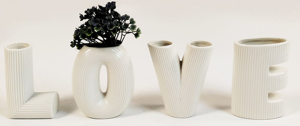 Urban Products: Erina LOVE Letter Vase - White (9.5cm) - Set of 4