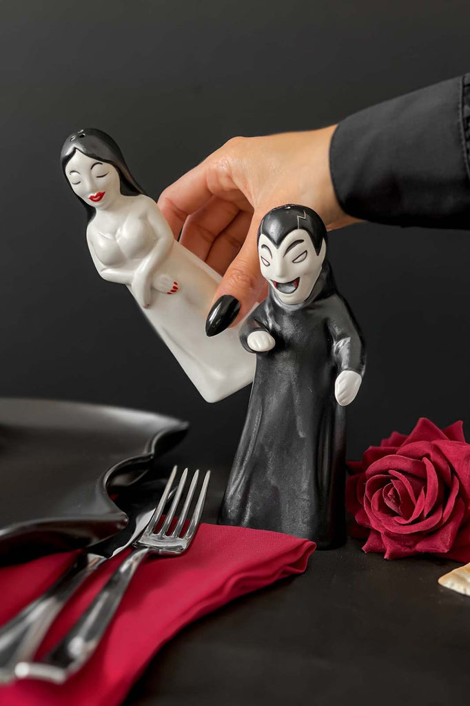 Killstar: Vampyre Salt & Pepper Shaker Set