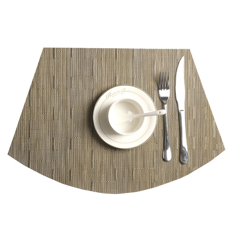 COMFEYA Woven PVC Placemats x5 - Khaki