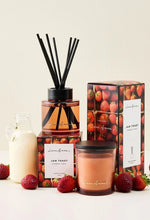Load image into Gallery viewer, Maxwell &amp; Williams: Love Anna Kitchen Delights Fragrance Candle - Jam Toast (205g)