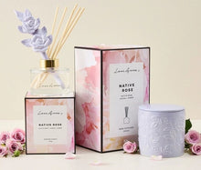 Load image into Gallery viewer, Maxwell &amp; Williams: Love Anna Botanika Fragrance Candle - Native Rose (290g)