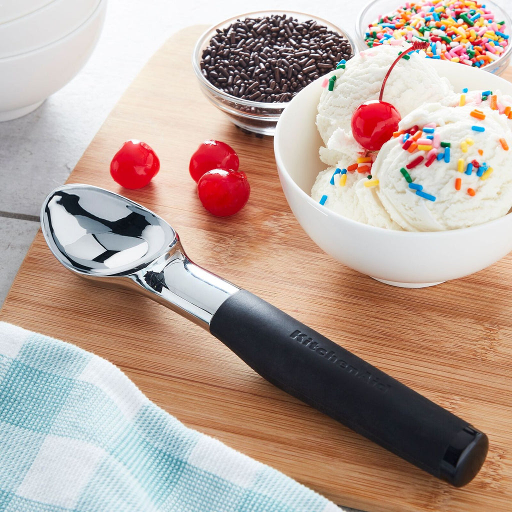 KitchenAid: Soft Touch Ice Cream Scoop - Black