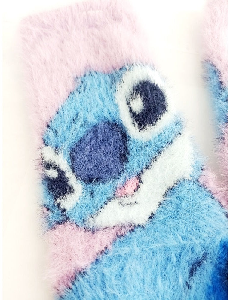 Disney: Stitch Anti-Slip Socks - Size 31-34