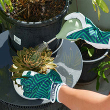 Load image into Gallery viewer, Annabel Trends: Sprout Squeeze Sprinkler Ball