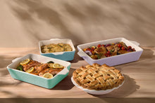 Load image into Gallery viewer, Maxwell &amp; Williams: Blooms Fluted Pie Dish - White (21.5x4cm)