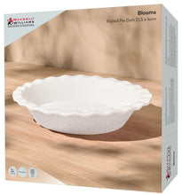 Load image into Gallery viewer, Maxwell &amp; Williams: Blooms Fluted Pie Dish - White (21.5x4cm)
