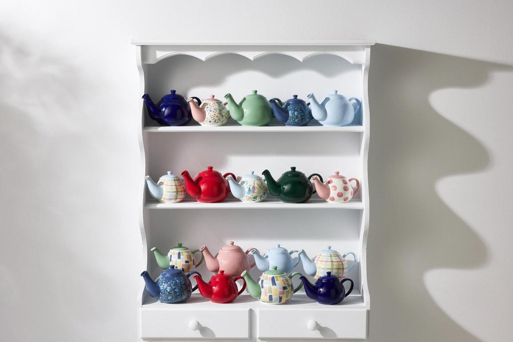 Maxwell & Williams: Olde English Teapot - Brush Stroke (1.1L)