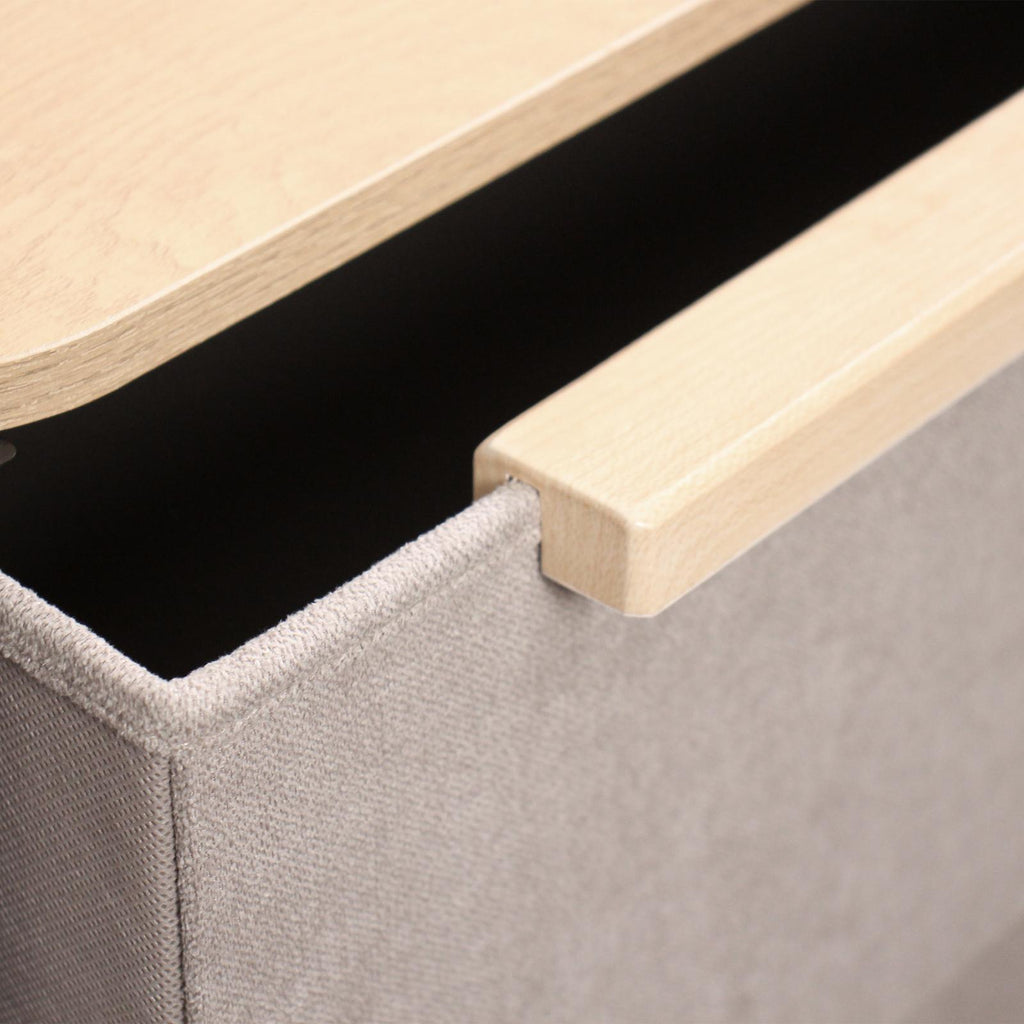 Fraser Country 4 Drawer Byra Dresser - Light Grey & Black