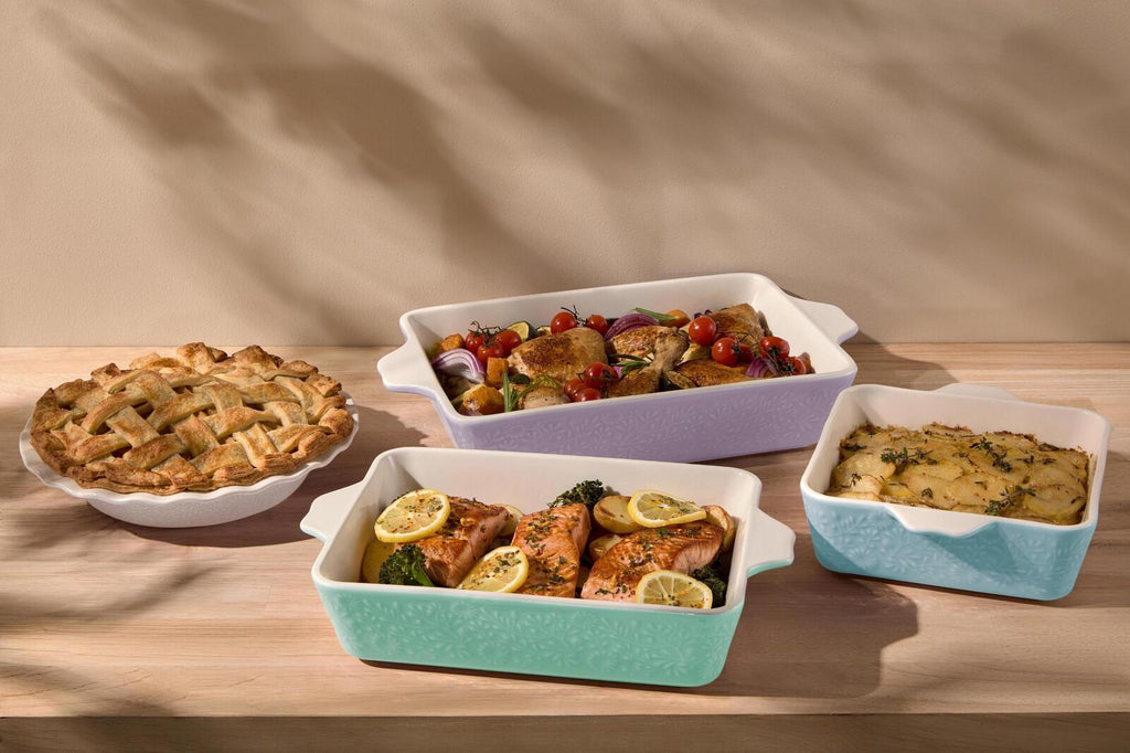 Maxwell & Williams: Blooms Rectangular Baker - White (32x22x6.5cm)