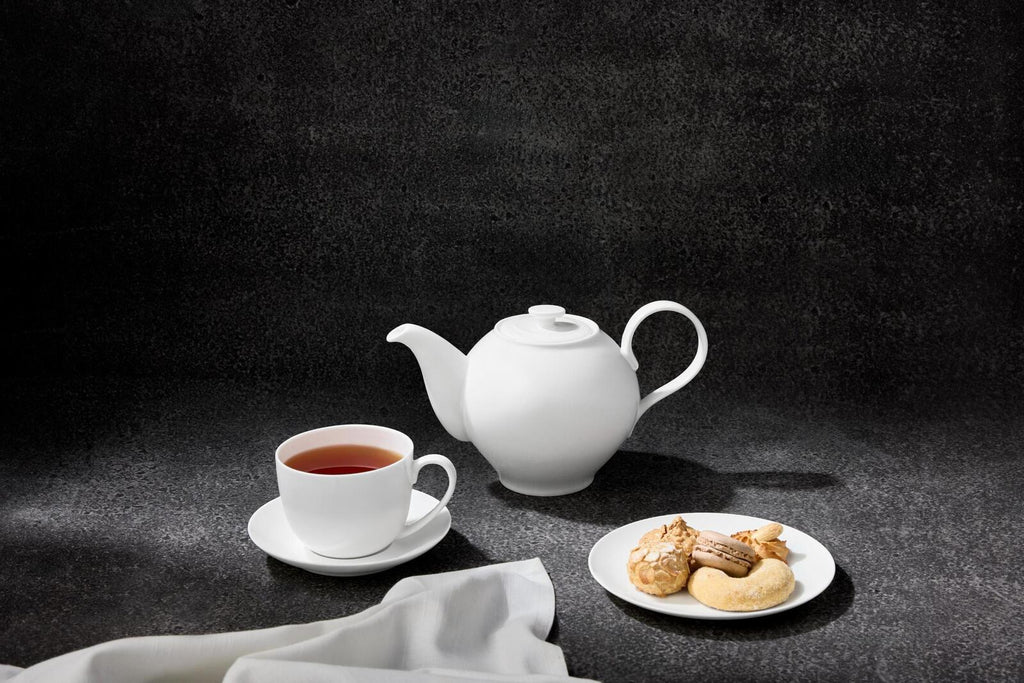 Maxwell & Williams: Cashmere Round Teapot (1L)