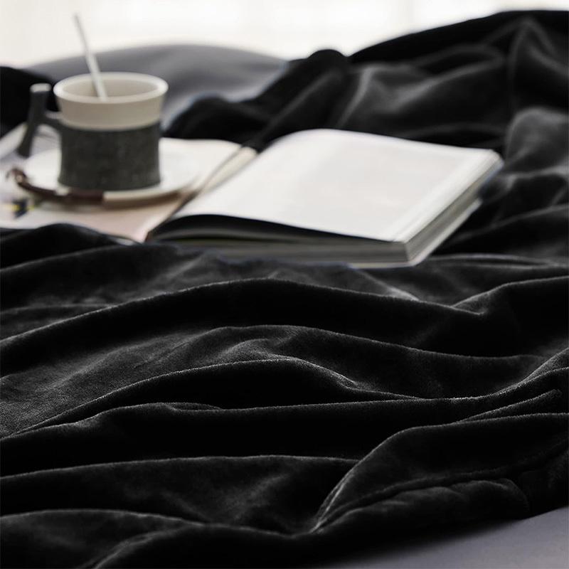 COMFEYA 150x200cm Ultra-Soft Fleece Blanket - Black