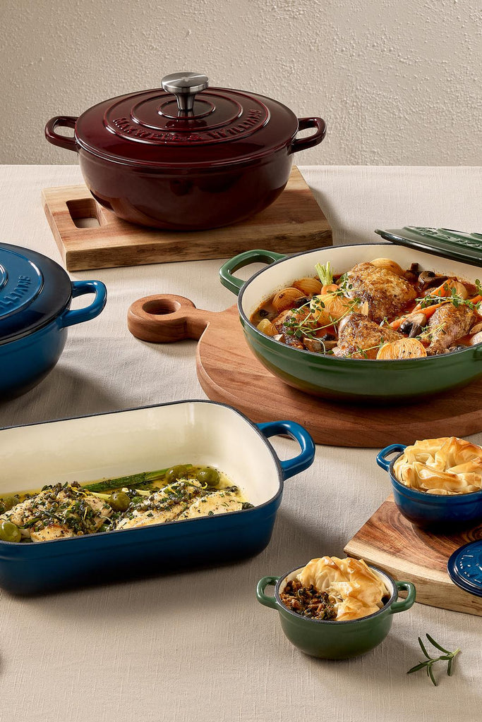 Maxwell & Williams: Cast Iron Braiser - Merlot (27cm/3.3L)