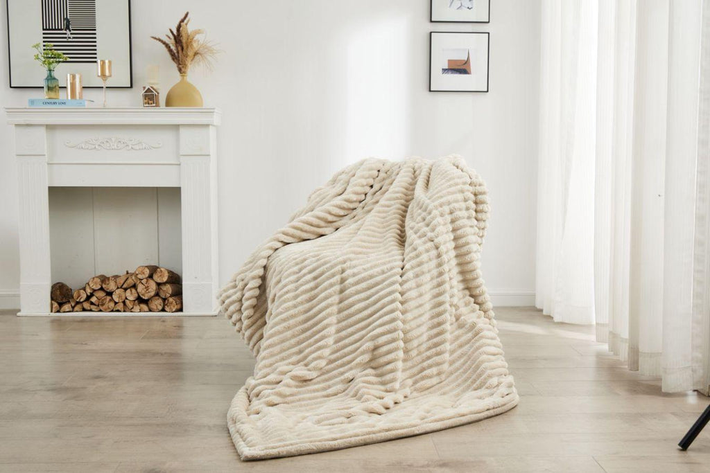 Fraser Country Washable Plush Electric Heated Throw Blanket (200cm x 180cm, Beige)