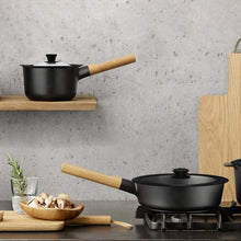 Load image into Gallery viewer, OZZYCOOK Universal Lid for Pots, Pans, and Skillets - Black